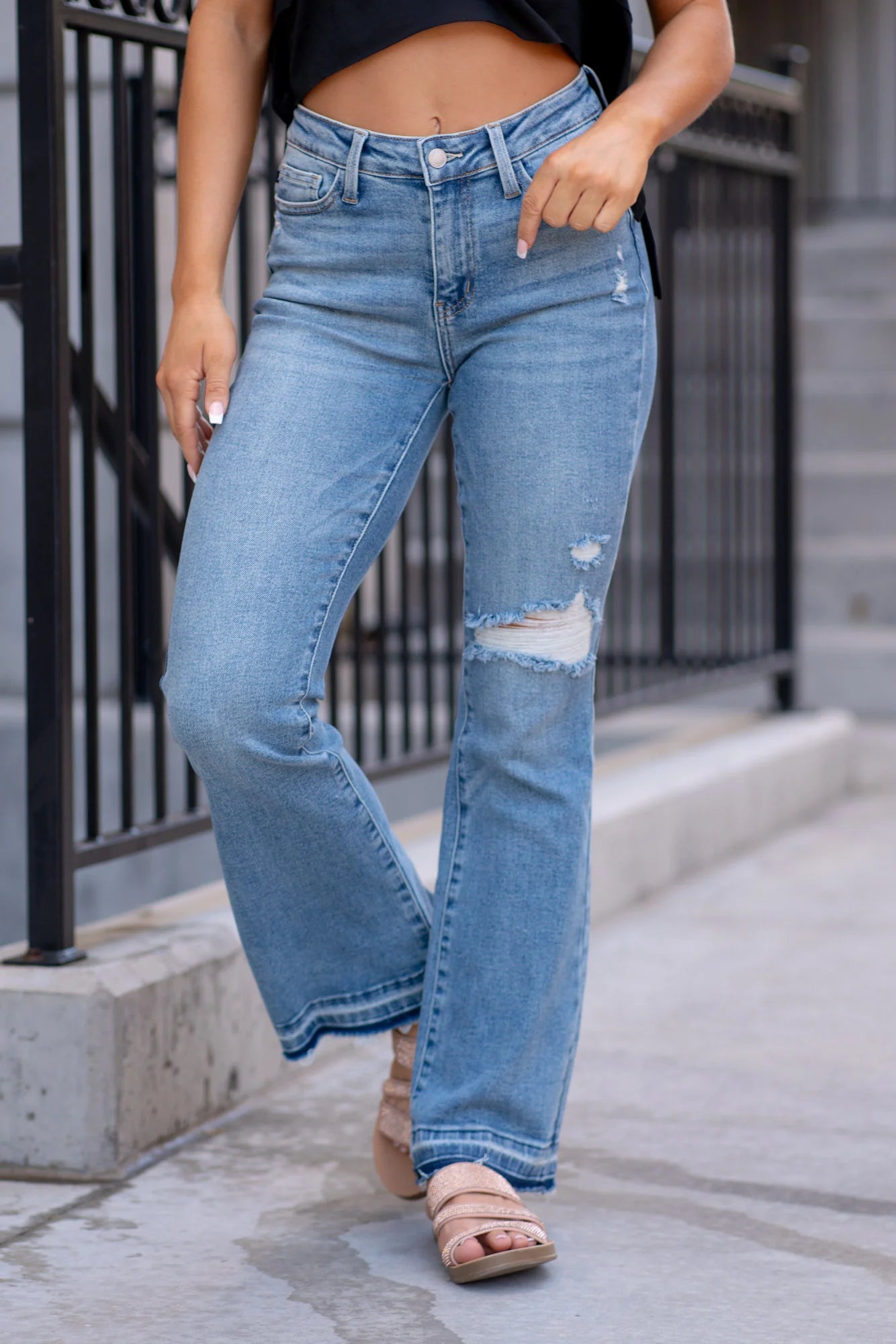 Mid Rise Trouser