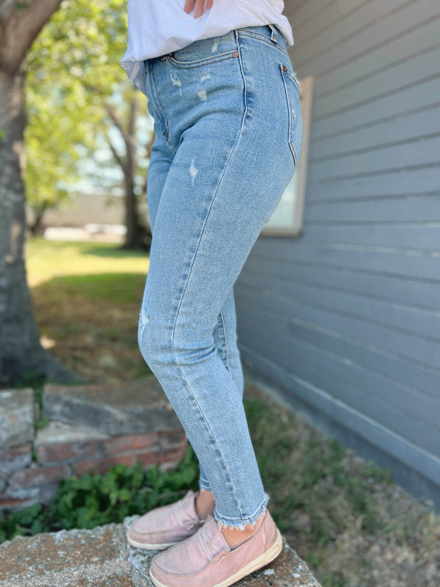 High Rise Distressed Jeans