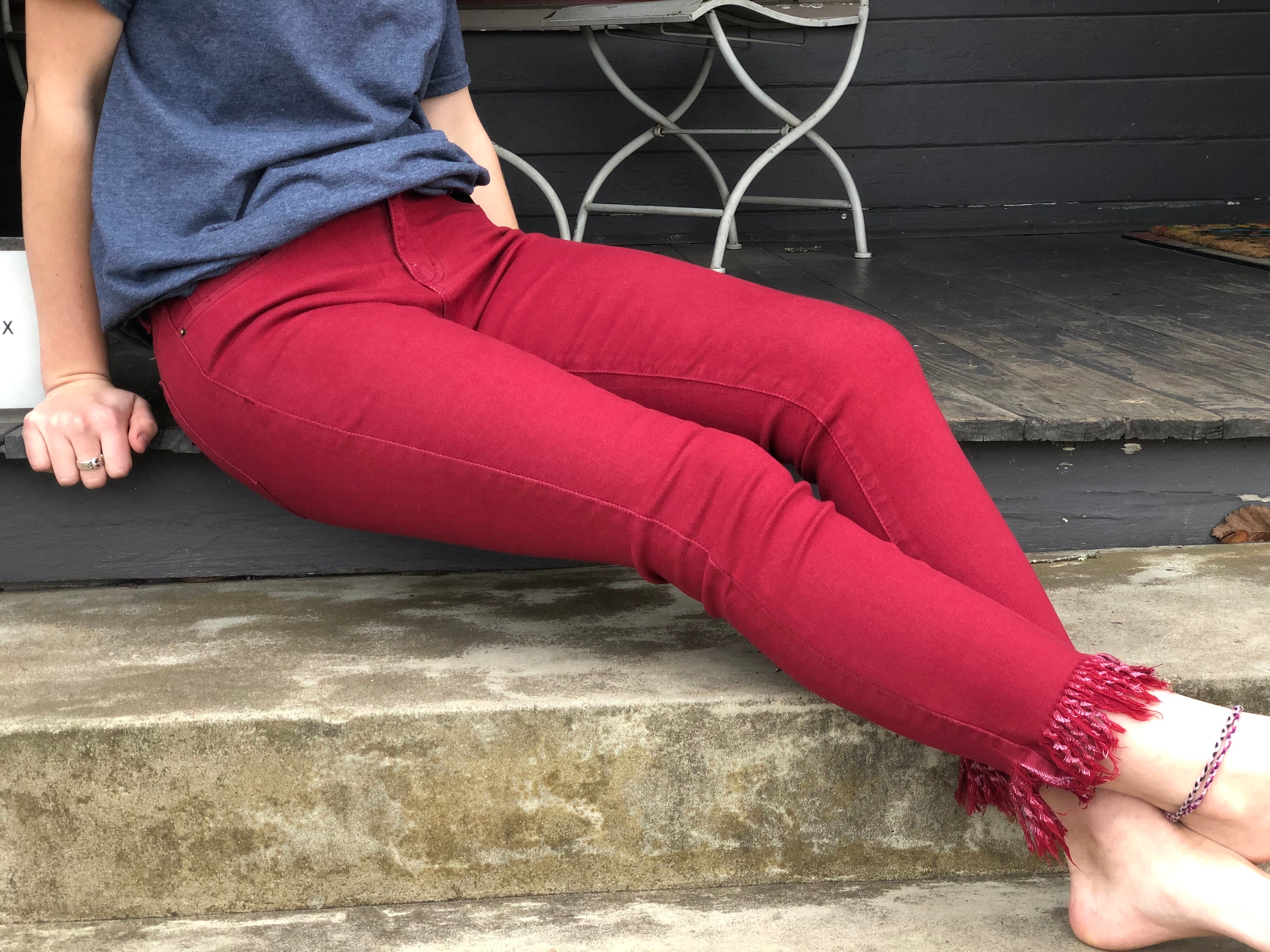 Burgundy Mid Rise Skinny Frayed Hem Jeans – The Grapevine Boutique