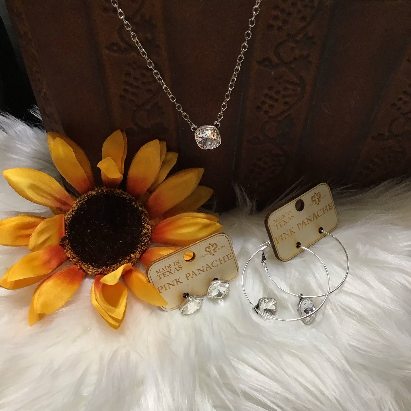 Cushion Cut Set
