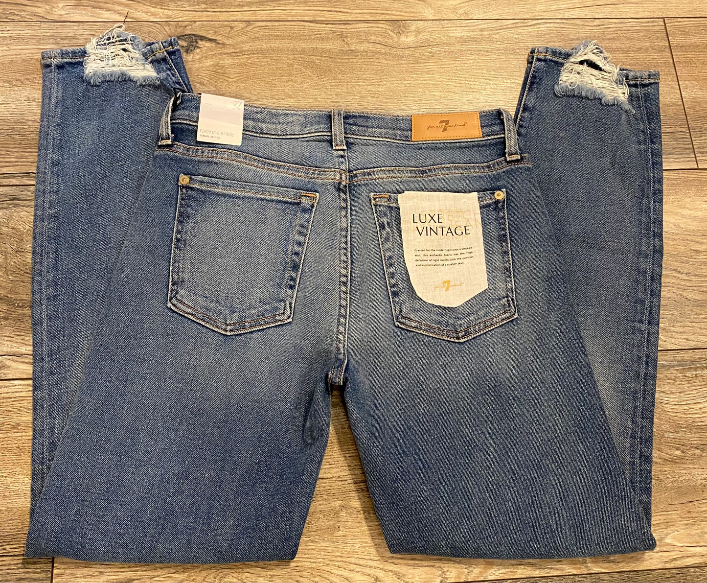 7FAM Roxanne Ankle (SIZE 29) *FINAL SALE*