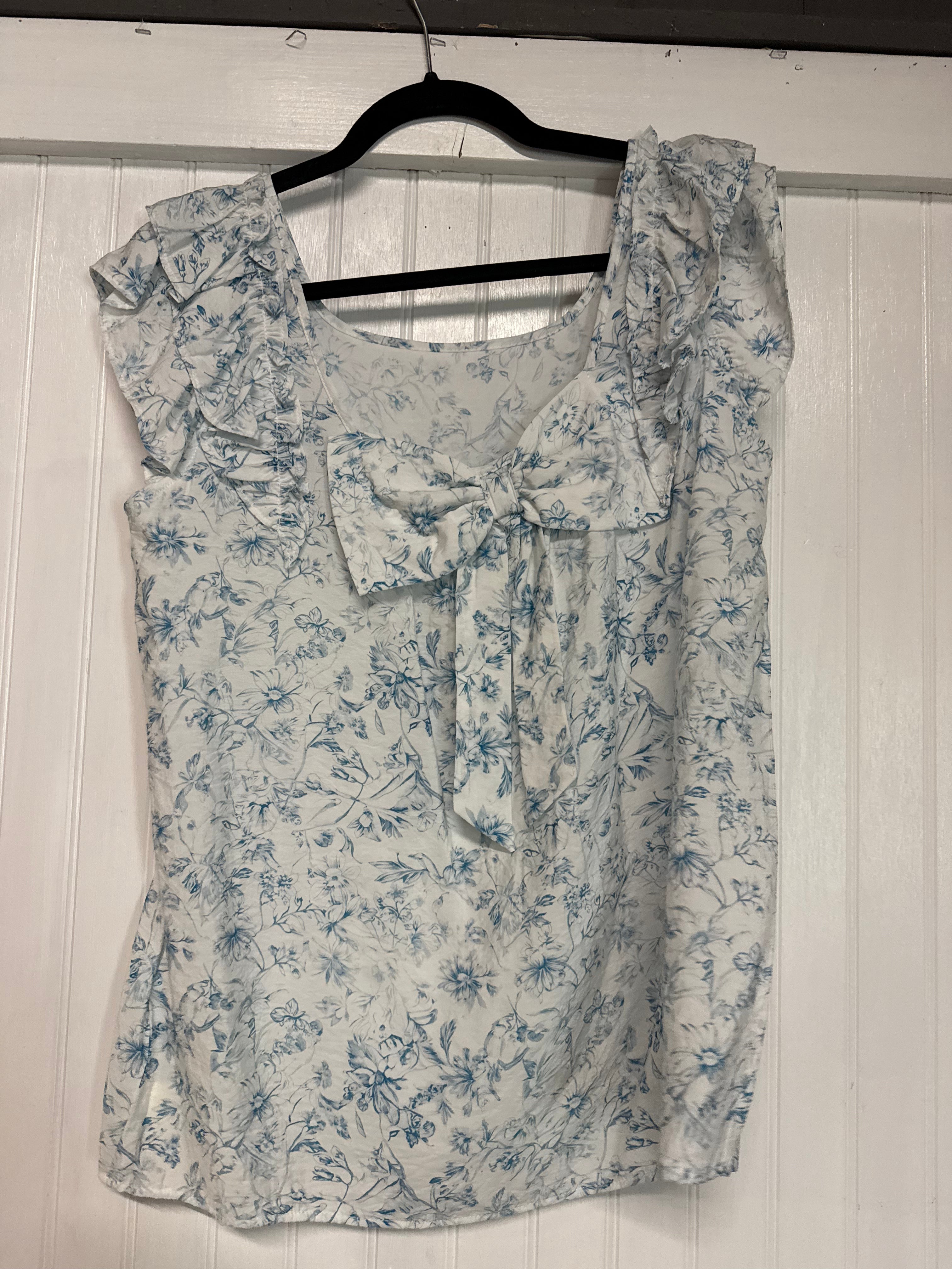 Floral Ruffled Sleeve Bow (Medium)