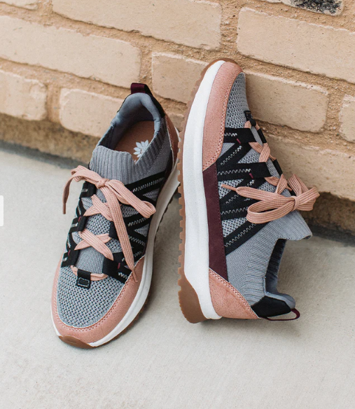 Yellowbox Rocco Knit Trainer Blush