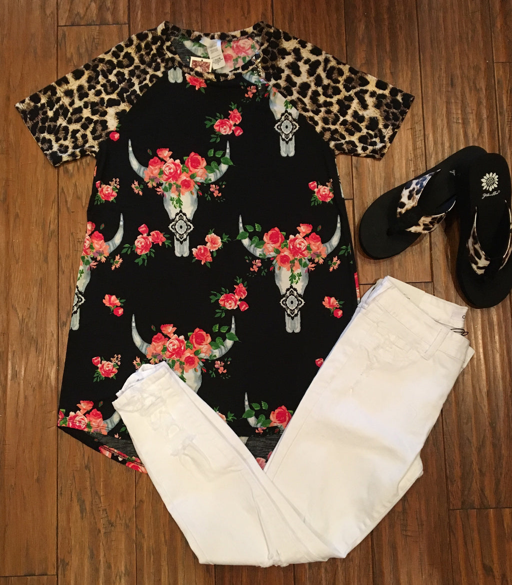 Leopard / Bull Print Raglan Top
