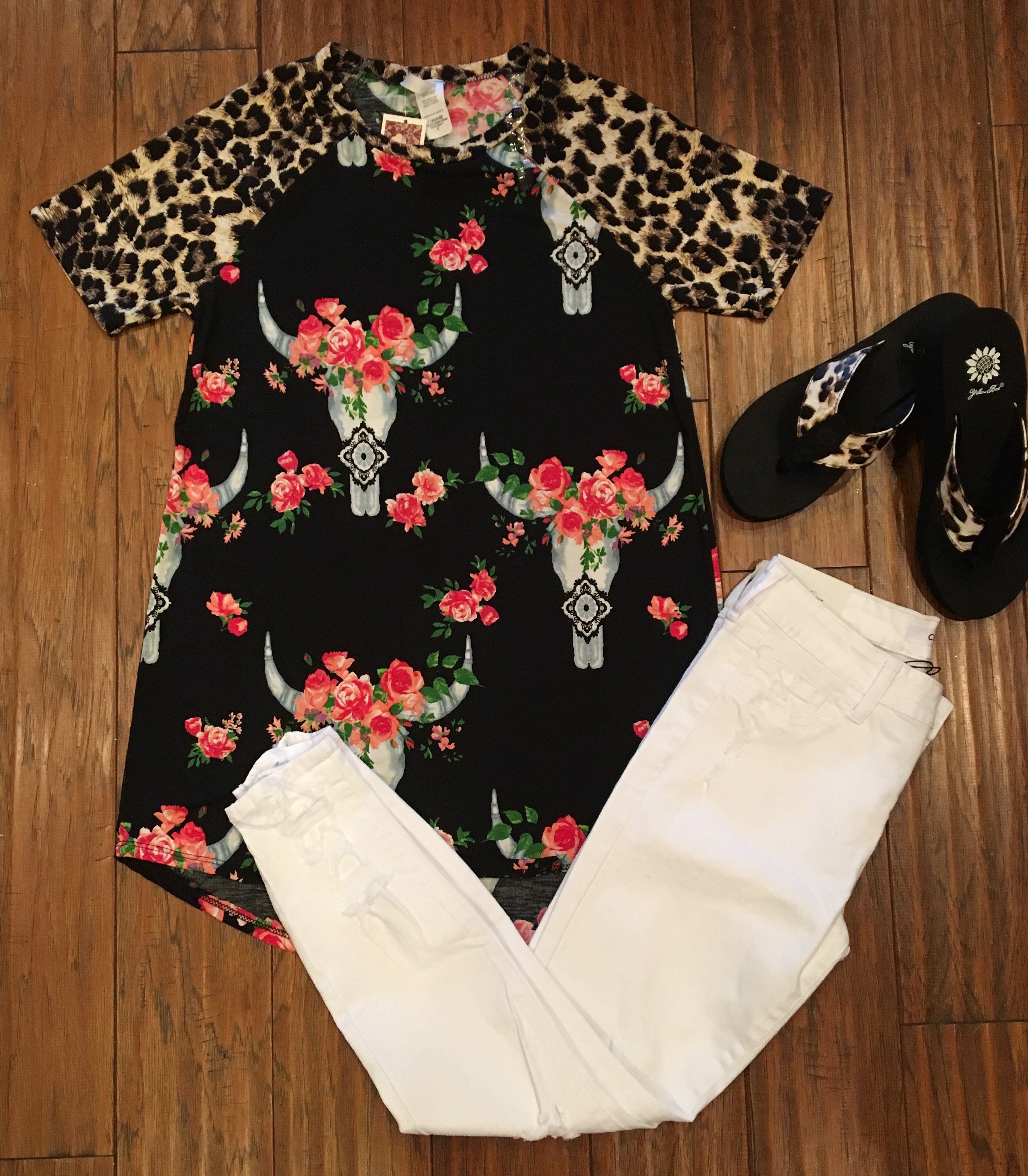 Leopard / Bull Print Raglan Top