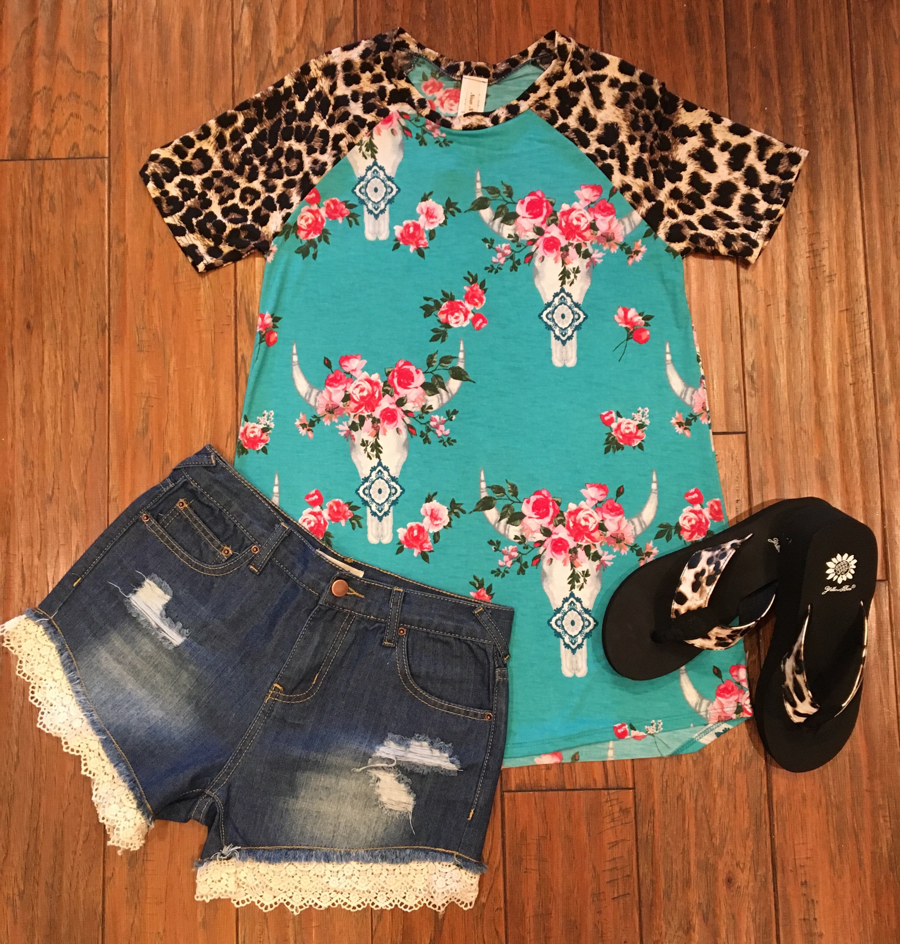 Leopard / Bull Print Raglan Top