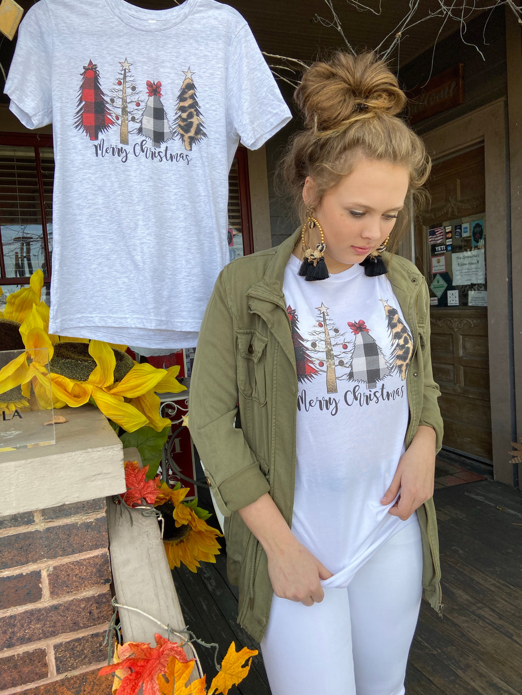 Merry Christmas Tee- Grey