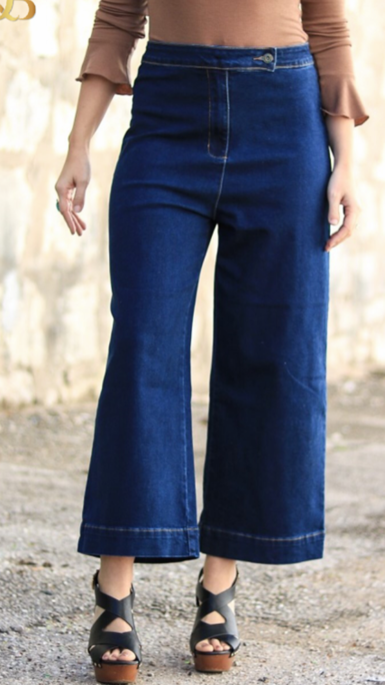 Dark Wash Culotte Capri (SIZE 18 & 20) *FINAL SALE*